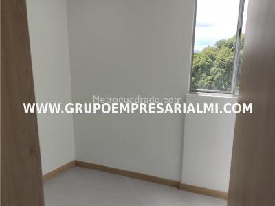 Apartamento de 3 alcobas en venta en La Macarena, Rionegro, 55 m² · foto 8 de 15