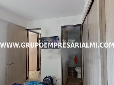 Apartamento de 3 alcobas en venta en Niquia, Bello, 64 m² · foto 12 de 20