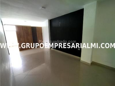 Casa de 3 alcobas en venta en San Antonio, Medellín, 224 m² · foto 3 de 19