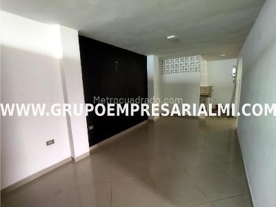 Casa de 3 alcobas en venta en San Antonio, Medellín, 224 m² · foto 4 de 19