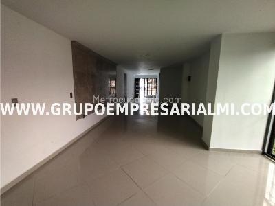 Casa de 3 alcobas en venta en San Antonio, Medellín, 224 m² · foto 7 de 19