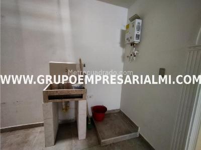 Casa de 3 alcobas en venta en San Antonio, Medellín, 224 m² · foto 12 de 19