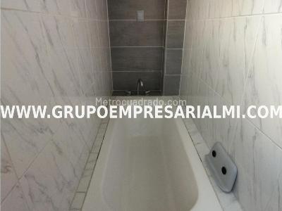 Casa de 3 alcobas en venta en San Antonio, Medellín, 224 m² · foto 14 de 19