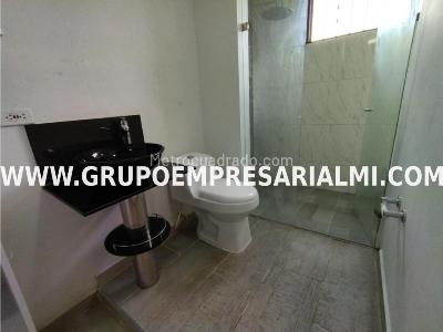 Casa de 3 alcobas en venta en San Antonio, Medellín, 224 m² · foto 18 de 19