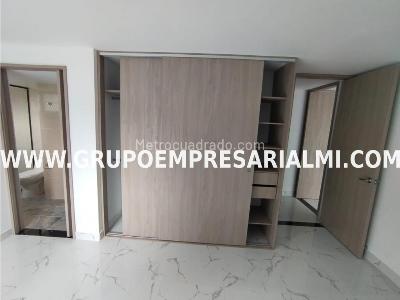 Apartamento de 2 alcobas en arriendo en El Poblado, Medellín, 90 m² · foto 8 de 14
