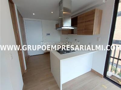 Apartaestudio en arriendo en El Poblado, Medellín, 49 m² · foto 4 de 20