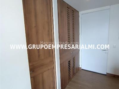 Apartaestudio en arriendo en El Poblado, Medellín, 49 m² · foto 17 de 20