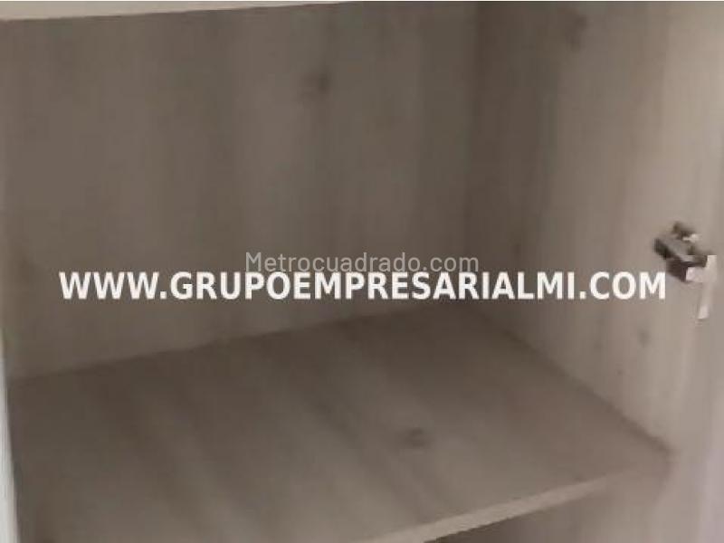 Apartamento de 2 Alcobas en Laureles con 2 Baños Completos - 9