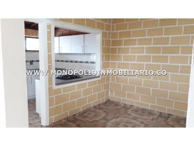 Casa de 5 alcobas en venta en Robledo, Medellín, 159 m² · foto 3 de 20