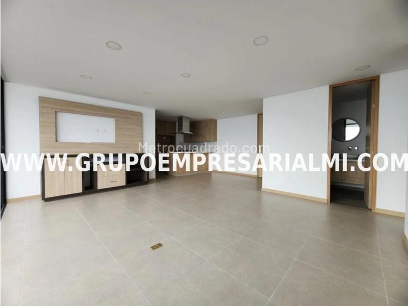 Spectacular 2BR Apartment in San Diego - 4