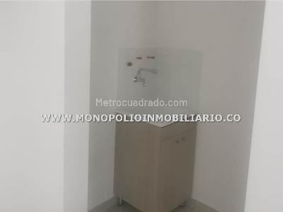 Apartamento de 3 alcobas en venta en Los Alcazares, Sabaneta, 77 m² · foto 5 de 6