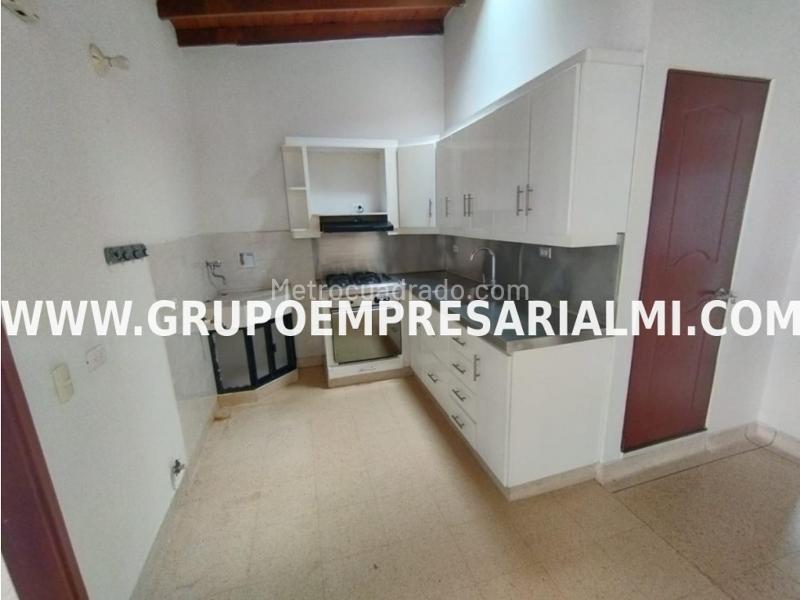 Apartamento de 3 Alcobas en Belén, Segundo Piso - 3