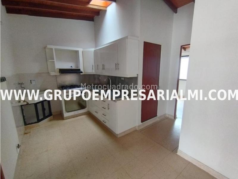 Apartamento de 3 Alcobas en Belén, Segundo Piso - 7