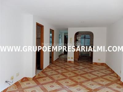 Apartamento de 3 alcobas en venta en Entreamigos, Sabaneta, 83 m² · foto 2 de 20