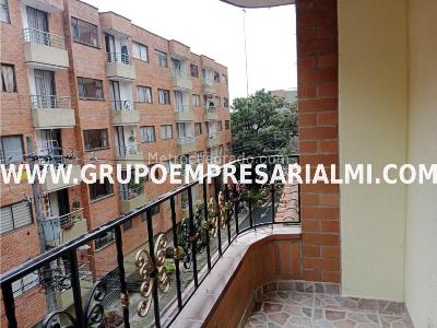 Apartamento de 3 alcobas en venta en Entreamigos, Sabaneta, 83 m² · foto 18 de 20