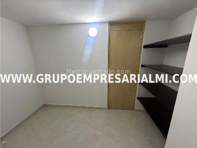 Apartamento de 2 alcobas en venta en Pan De Azucar, Sabaneta, 53 m² · foto 2 de 12
