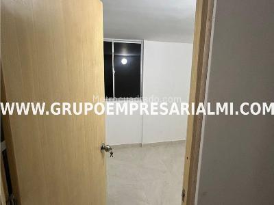 Apartamento de 2 alcobas en venta en Pan De Azucar, Sabaneta, 53 m² · foto 5 de 12