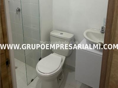 Apartamento de 2 alcobas en venta en Pan De Azucar, Sabaneta, 53 m² · foto 10 de 12