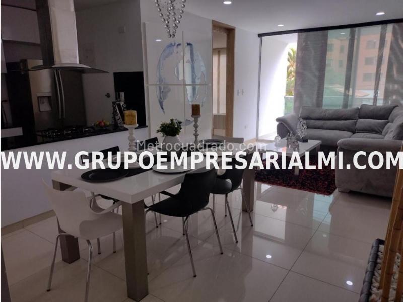 Apartamento Fantástico de 3 Alcobas en Laureles con Gran Vista - 8