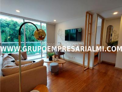Apartamento de 2 alcobas en venta en El Poblado, Medellín, 71 m² · foto 3 de 14
