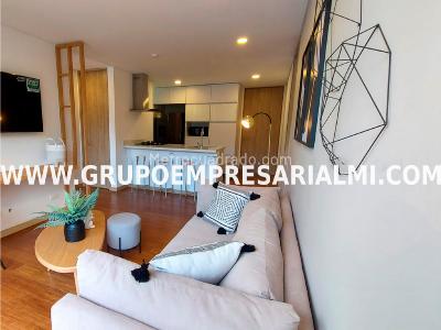 Apartamento de 2 alcobas en venta en El Poblado, Medellín, 71 m² · foto 4 de 14
