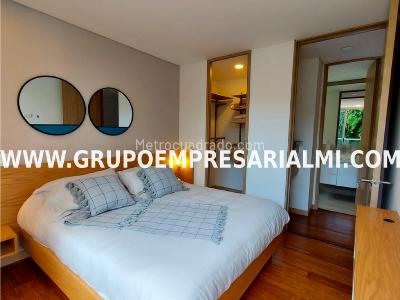 Apartamento de 2 alcobas en venta en El Poblado, Medellín, 71 m² · foto 6 de 14