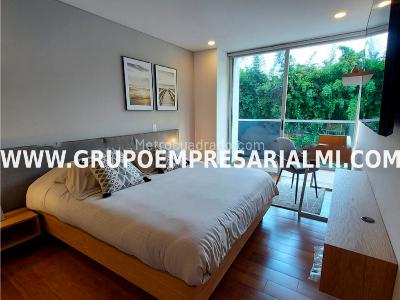 Apartamento de 2 alcobas en venta en El Poblado, Medellín, 71 m² · foto 8 de 14