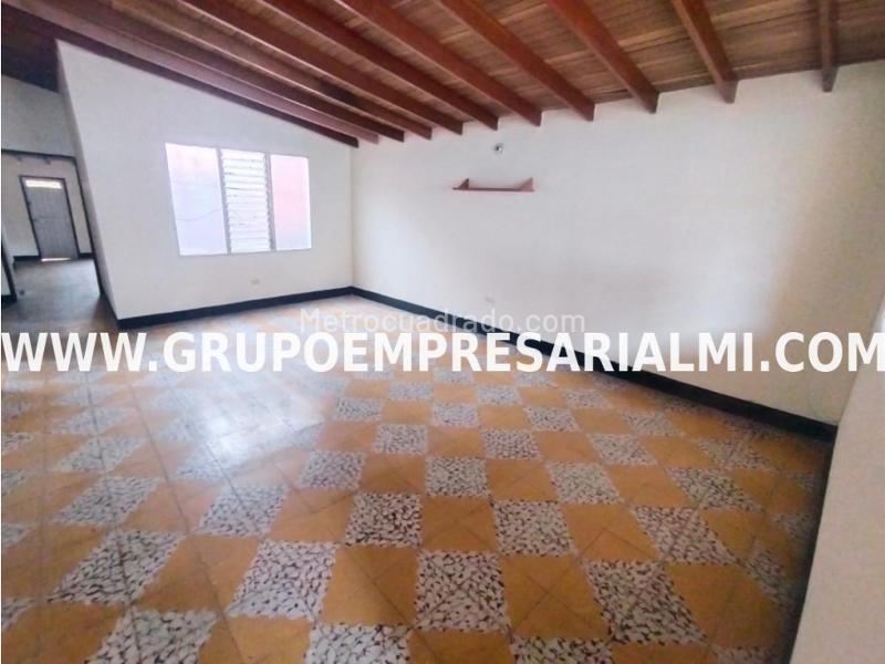 Spacious 4BR Apartment in El Salvador - 5