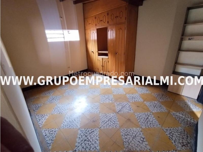 Spacious 4BR Apartment in El Salvador - 7