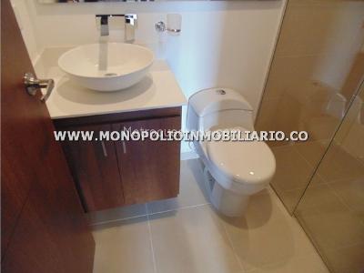 Apartaestudio en arriendo en El Poblado, Medellín, 62 m² · foto 7 de 11