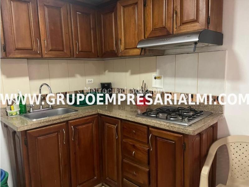 Apartamento Amoblado de 2 Alcobas en La Floresta