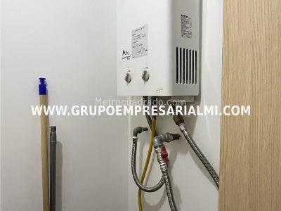 Apartamento de 2 alcobas en arriendo en El Poblado, Medellín, 68 m² · foto 9 de 11