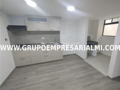 Apartamento de 3 alcobas en venta en El Trianon, Envigado, 82 m² · foto 2 de 20