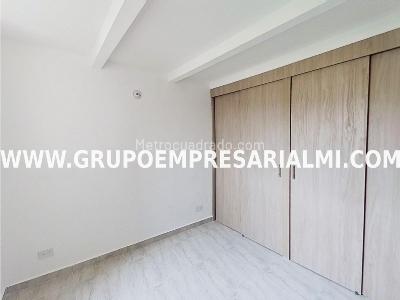 Apartamento de 3 alcobas en venta en Bucaros, Bello, 55 m² · foto 10 de 20
