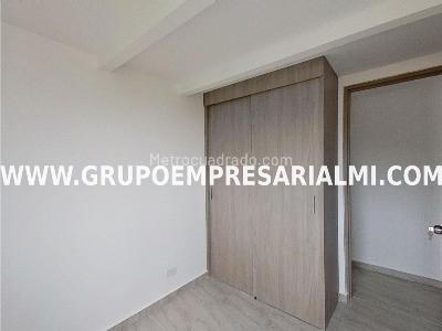 Apartamento de 3 alcobas en venta en Bucaros, Bello, 55 m² · foto 9 de 20