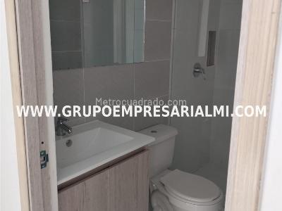 Apartamento de 3 alcobas en venta en Las Lomitas, Sabaneta, 60 m² · foto 12 de 16