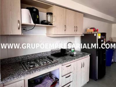 Apartamento en venta en Calasanz, Medellín · foto 3 de 20