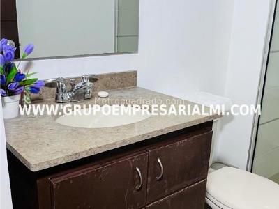 Apartamento de 3 alcobas en arriendo en Villa Carlota, Medellín, 78 m² · foto 7 de 14
