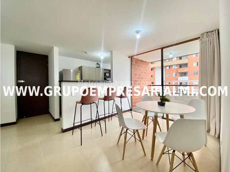 Furnished 3BR Apartment with Jacuzzi in El Poblado
