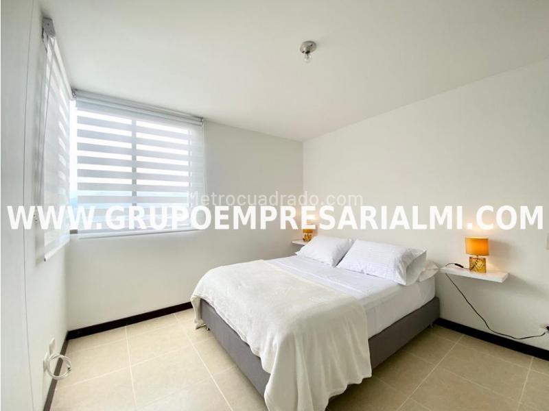 Apartamento Amoblado de 3 Alcobas con Jacuzzi en El Poblado - 8