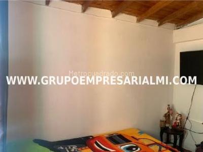 Casa de 3 alcobas en venta en Niquia, Bello, 80 m² · foto 6 de 8