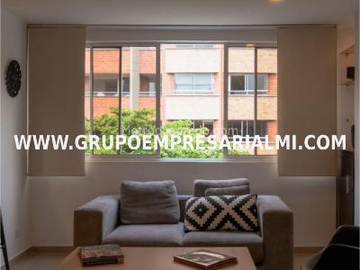 Apartamento en arriendo en Laureles, Medellín · foto 6 de 13