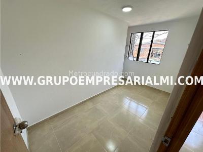 Casa de 4 alcobas en venta en Doce De Octubre, Medellín, 100 m² · foto 11 de 19