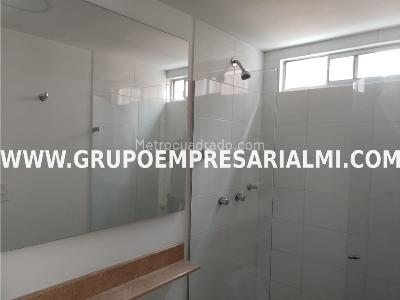 Apartaestudio en arriendo en El Poblado, Medellín · foto 19 de 20
