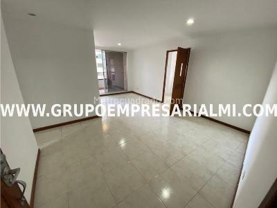 Apartamento de 2 alcobas en arriendo en El Poblado, Medellín, 75 m² · foto 10 de 20