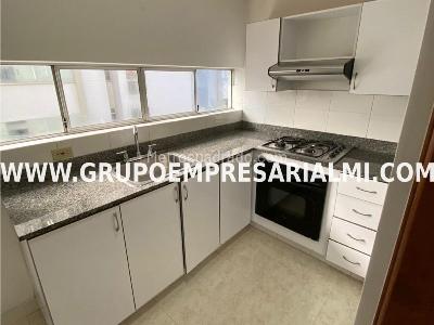 Apartamento de 2 alcobas en arriendo en El Poblado, Medellín, 75 m² · foto 2 de 20
