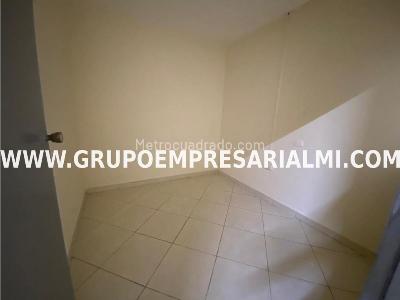 Apartamento de 5 alcobas en arriendo en Asturias, Itagüí, 110 m² · foto 7 de 19