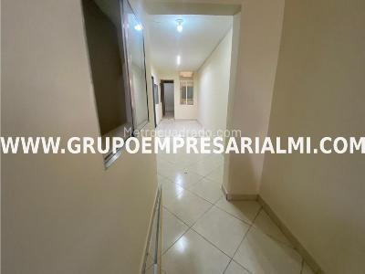 Apartamento de 5 alcobas en arriendo en Asturias, Itagüí, 110 m² · foto 8 de 19