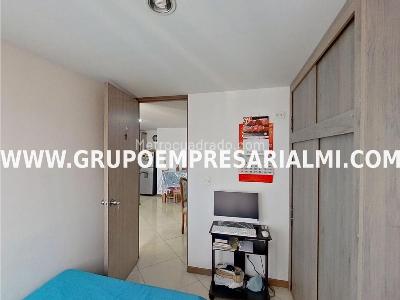 Apartamento de 2 alcobas en venta en Obrero, Bello, 58 m² · foto 12 de 15
