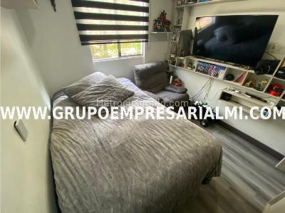 Apartamento de 3 alcobas en venta en Los Colores, Medellín, 82 m² · foto 12 de 20